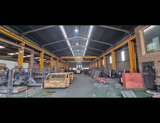 3,500M² FACTORY FOR SALE IN ANDERBOLT